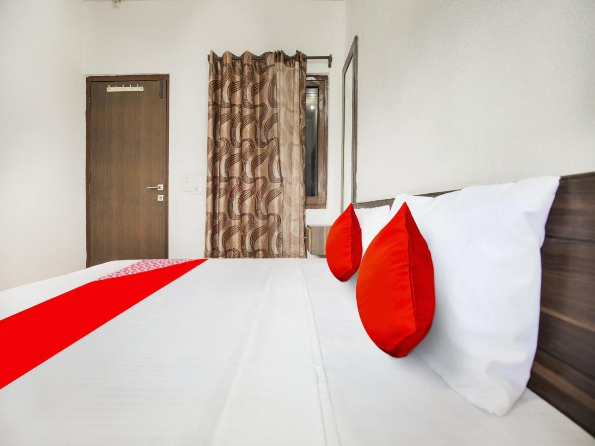 Oyo Flagship Hotel Le Aley Regency Λουντιάνα Εξωτερικό φωτογραφία