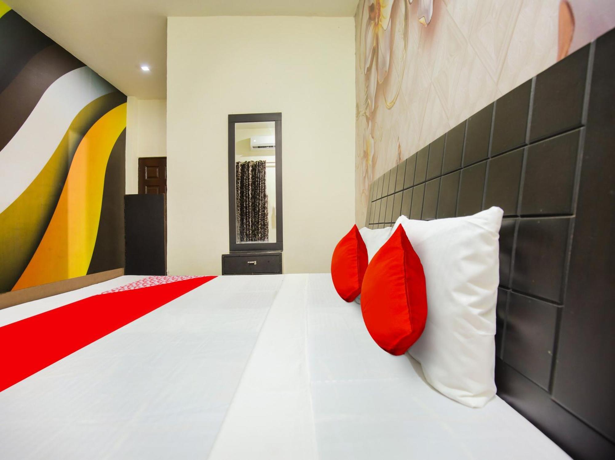 Oyo Flagship Hotel Le Aley Regency Λουντιάνα Εξωτερικό φωτογραφία